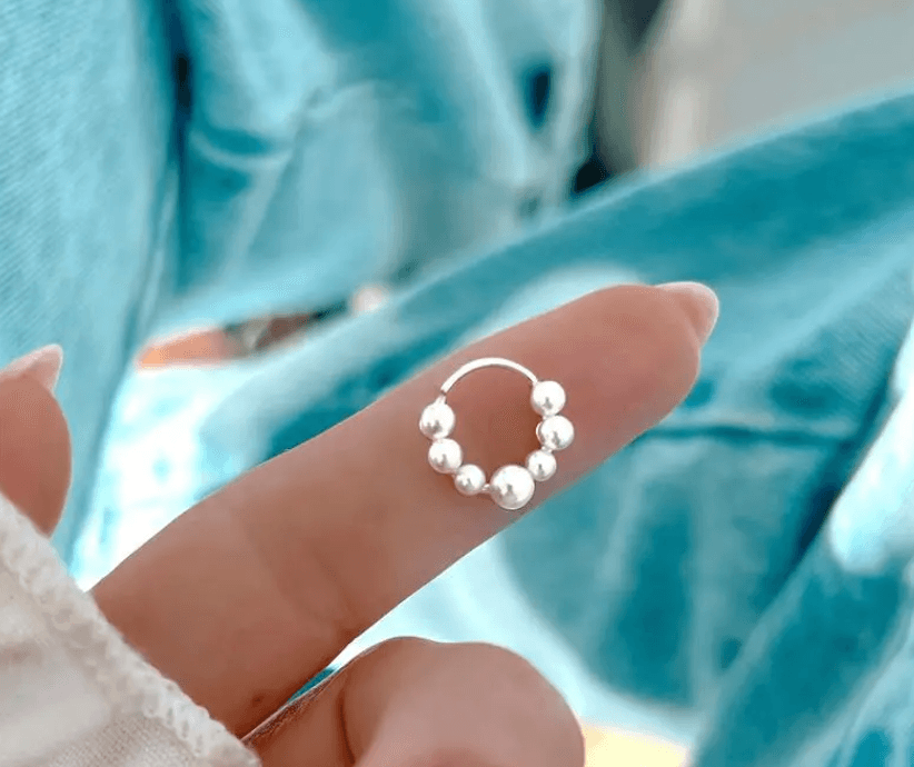 Piercing Orelha Cartilagem 7 Pérolas Clássico